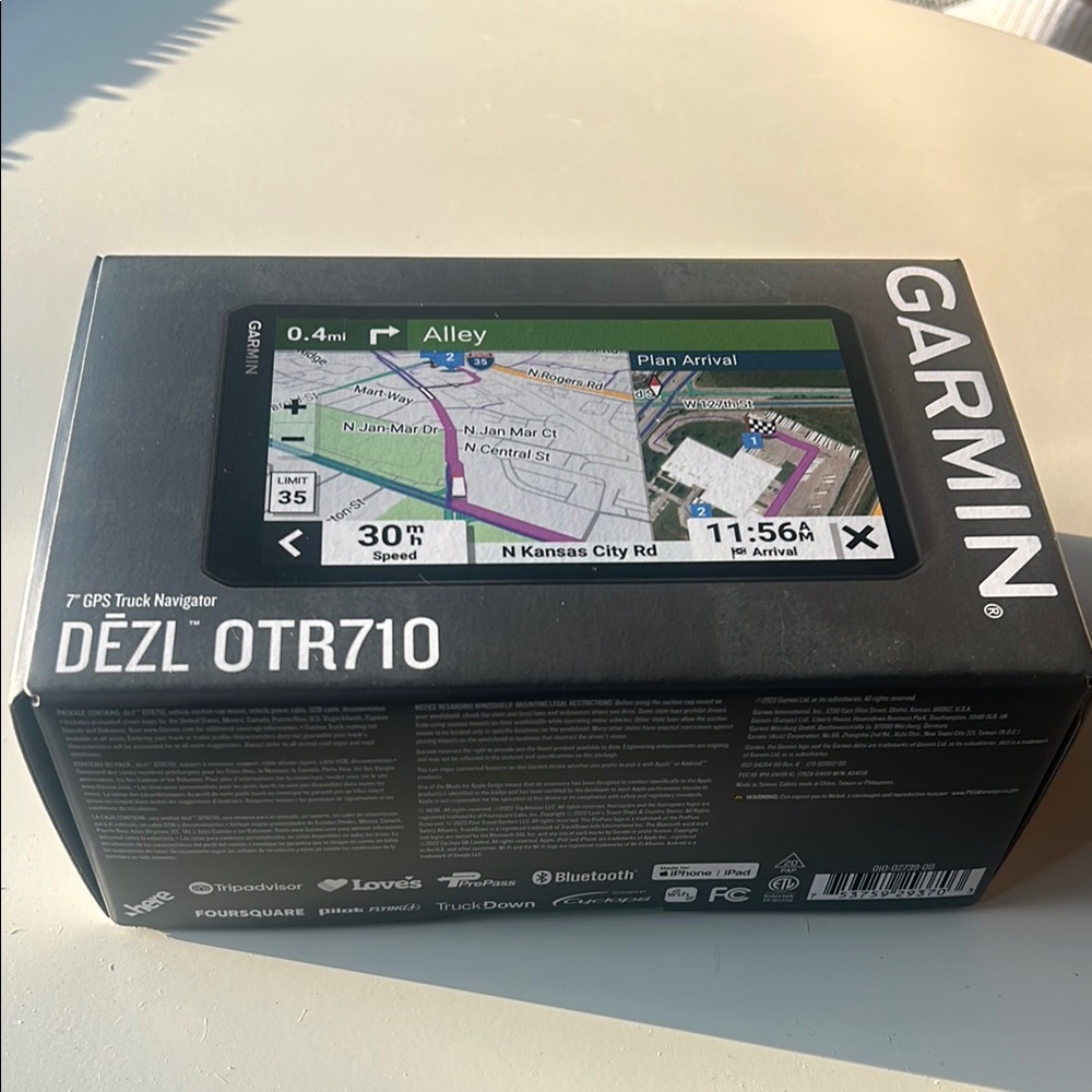 Garmin DEZL OTR710 7" GPS Truck Navigator - Black